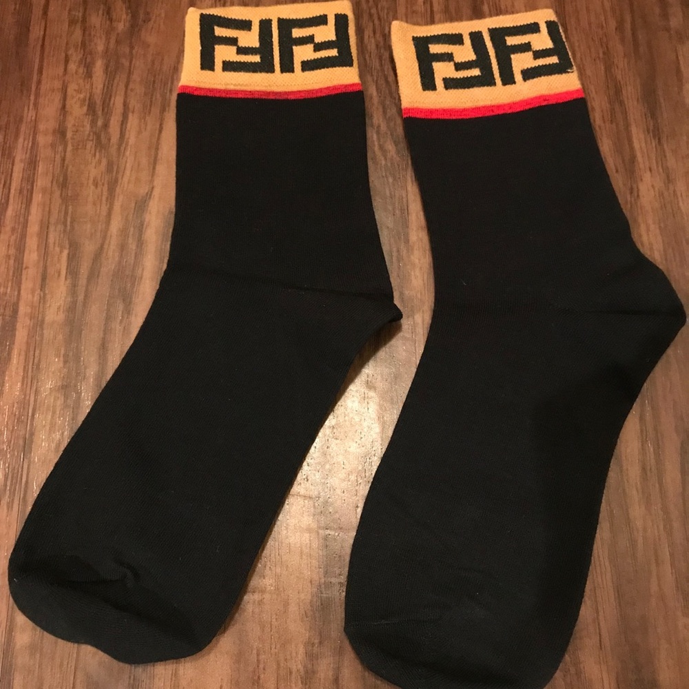 👑Black Socks
